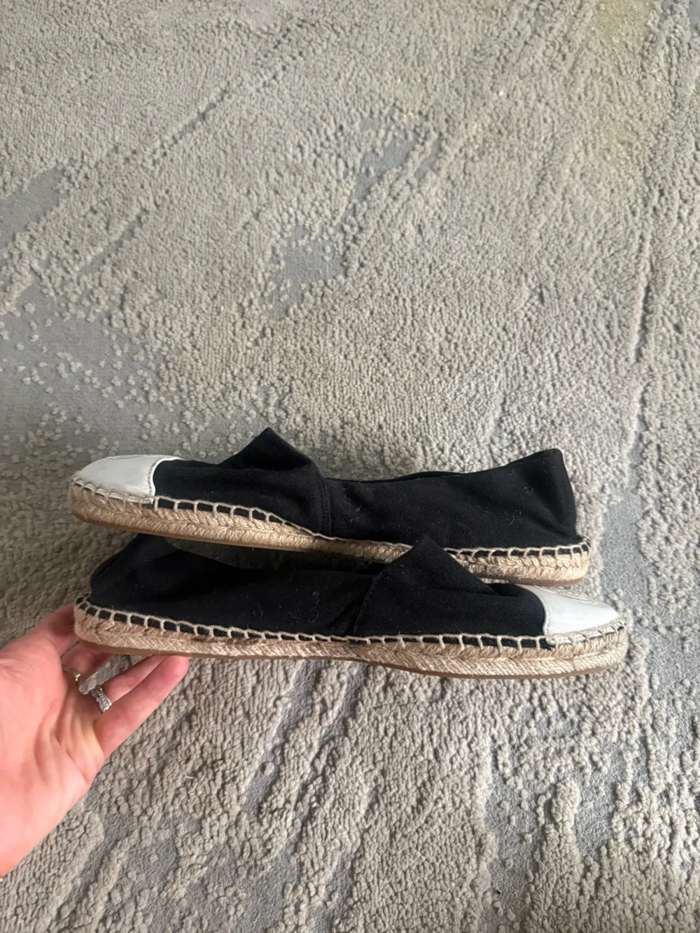 Tory Burch Color Block Canvas Espadrilles slip on white leather tie caps 9